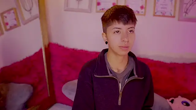 Snapshot of tommy_blue chatting on March 20, 2025, 12:53 pm tommy blue online show from March 20, 2025, 12:53 pm