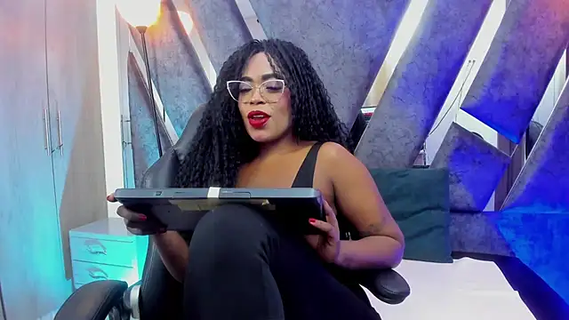 Snapshot of CandyMartinez_ chatting on October 24, 2025, 7:10 pm CandyMartinez online show from October 24, 2025, 7:10 pm