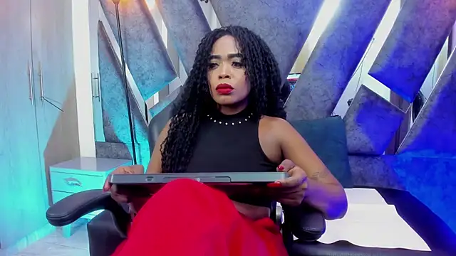 Snapshot of CandyMartinez_ chatting on October 27, 2025, 7:18 pm CandyMartinez online show from October 27, 2025, 7:18 pm