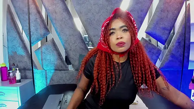 CandyMartinez  online show from December 20, 2025, 4:47 pm