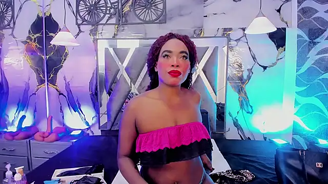 Snapshot of CandyMartinez_ chatting on June 3, 2026, 8:03 pm CandyMartinez online show from June 3, 2026, 8:03 pm