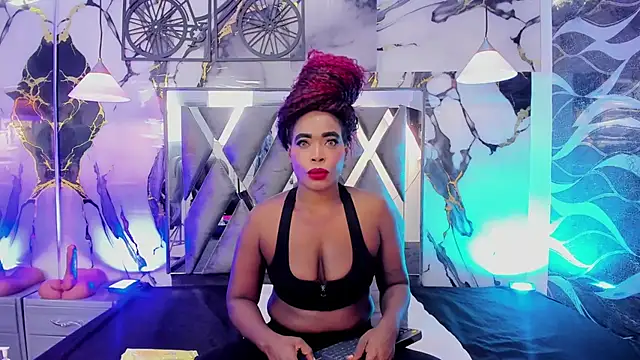 Snapshot of CandyMartinez_ chatting on June 4, 2026, 8:37 pm CandyMartinez online show from June 4, 2026, 8:37 pm