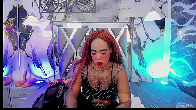 Snapshot of CandyMartinez_ chatting on July 10, 2026, 8:55 pm CandyMartinez online show from July 10, 2026, 8:55 pm