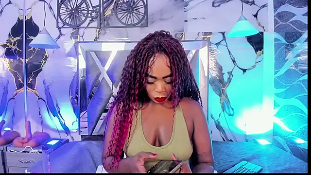 Snapshot of CandyMartinez_ chatting on July 17, 2026, 8:24 pm CandyMartinez online show from July 17, 2026, 8:24 pm