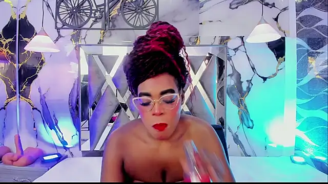 Snapshot of CandyMartinez_ chatting on July 31, 2026, 7:35 pm CandyMartinez online show from July 31, 2026, 7:35 pm