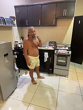 Sollhmaarh online show from March 29, 2026, 3:06 am