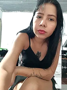 Snapshot of Candy-Body chatting on March 10, 2025, 6:38 am Candy-Body online show from March 10, 2025, 6:38 am