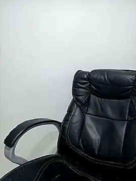 Snapshot of Candy-Body chatting on March 14, 2025, 10:16 pm Candy-Body online show from March 14, 2025, 10:16 pm