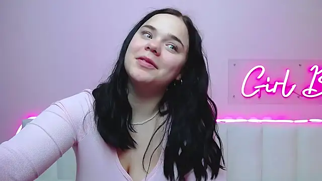 Snapshot of Eliss_Shyyo chatting on March 15, 2025, 6:36 am Eliss Shyyo online show from March 15, 2025, 6:36 am