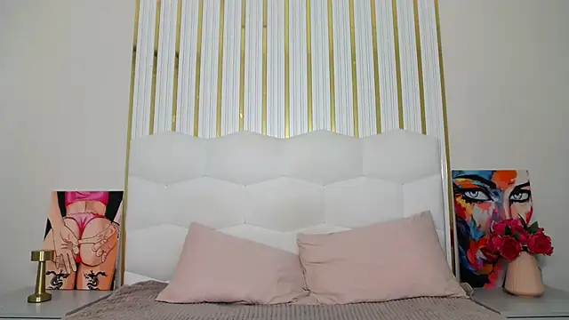 Snapshot of Eliss_Shyyo chatting on September 29, 2025, 7:57 am Eliss Shyyo online show from September 29, 2025, 7:57 am