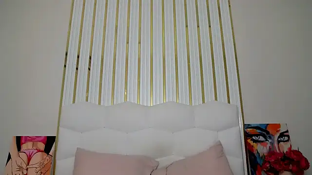 Snapshot of Eliss_Shyyo chatting on October 4, 2025, 5:05 am Eliss Shyyo online show from October 4, 2025, 5:05 am