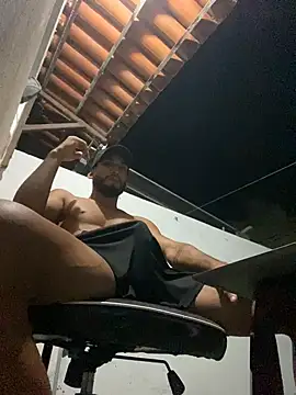 Snapshot of Dasul_ chatting on February 28, 2026, 6:03 am Dasul online show from February 28, 2026, 6:03 am