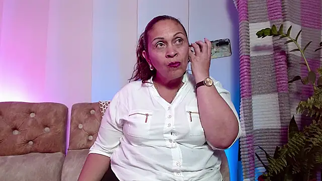 scarlettbooty online show from February 24, 2026, 1:58 am