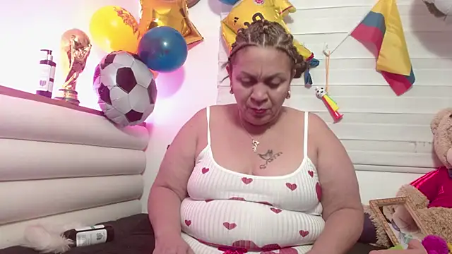 Snapshot of scarlettbooty chatting on June 26, 2026, 10:08 am scarlettbooty online show from June 26, 2026, 10:08 am