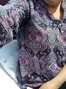 Snapshot of Tonhermosa chatting on March 26, 2026, 1:22 am Tonhermosa online show from March 26, 2026, 1:22 am