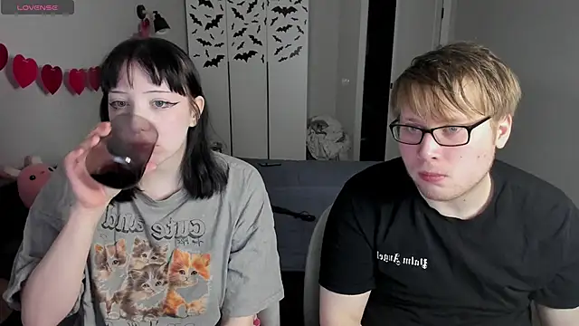 JayMollyy online show from February 16, 2026, 4:14 pm