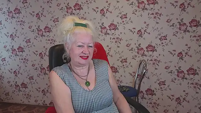 Maya Mayflower online show from October 9, 2025, 4:10 am