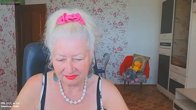 Snapshot of Maya_Mayflower chatting on June 22, 2026, 3:19 am Maya Mayflower online show from June 22, 2026, 3:19 am