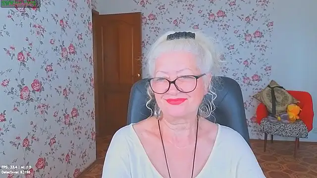 Snapshot of Maya_Mayflower chatting on July 5, 2026, 4:19 am Maya Mayflower online show from July 5, 2026, 4:19 am