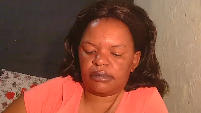 Snapshot of ebony_rose11 chatting on November 4, 2025, 5:12 pm ebony rose11 online show from November 4, 2025, 5:12 pm