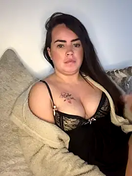 Snapshot of Sophie_23XX chatting on November 22, 2025, 8:24 am Sophie 23XX online show from November 22, 2025, 8:24 am