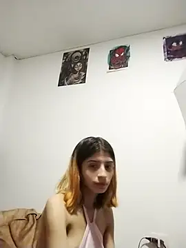 Snapshot of KratosAfroditacs chatting on October 15, 2025, 1:39 am KratosAfroditacs online show from October 15, 2025, 1:39 am