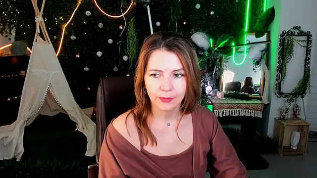 NicoleHitman online show from March 30, 2026, 5:14 pm