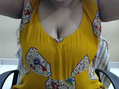 Snapshot of Surjeet_Kaur chatting on May 7, 2026, 5:13 am Surjeet Kaur online show from May 7, 2026, 5:13 am