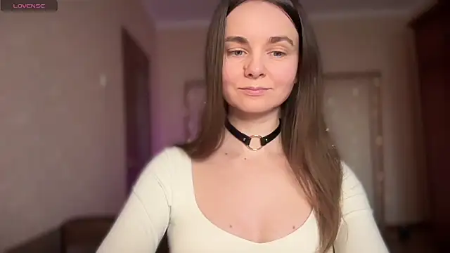 lanaloulou online show from April 27, 2026, 12:14 pm