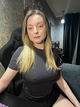 Snapshot of Lina_ly chatting on March 29, 2026, 1:44 pm Lina ly online show from March 29, 2026, 1:44 pm