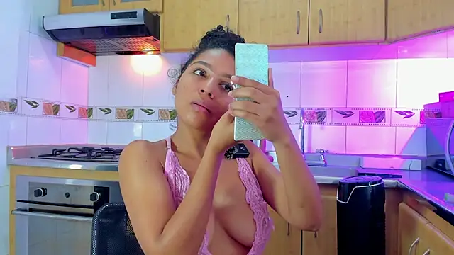 Sasha rd online show from April 29, 2026, 1:37 pm