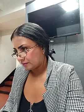 Ariana Rodriguez online show from March 17, 2025, 2:34 pm