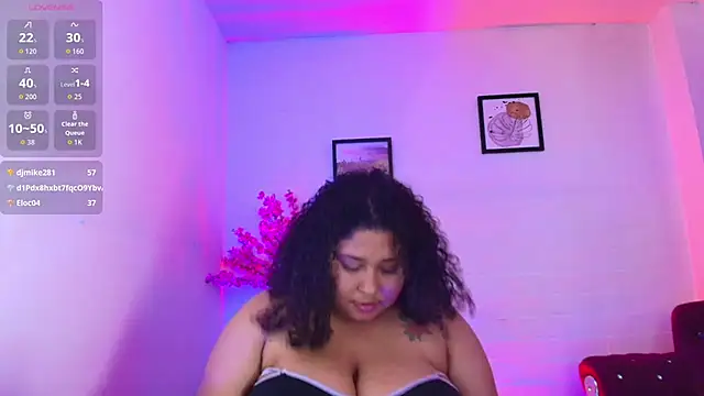 Ayliinn  online show from July 3, 2026, 9:32 pm