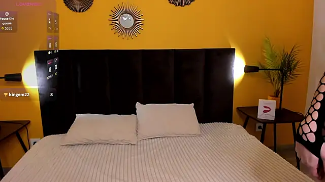 Snapshot of Jessie_Curlyy chatting on November 18, 2025, 1:44 am Jessie Curlyy online show from November 18, 2025, 1:44 am