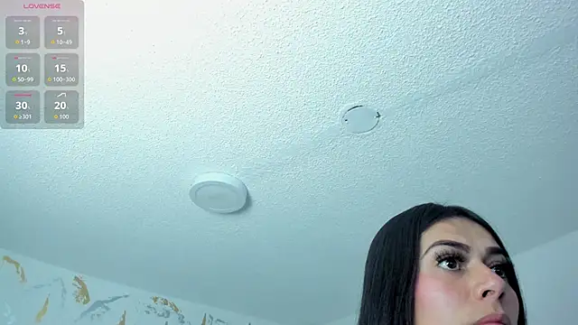 Cristal Velle online show from May 29, 2026, 12:47 pm