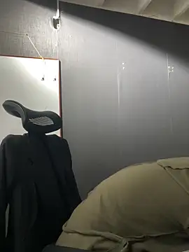 Isabella Varella online show from February 24, 2026, 12:25 pm