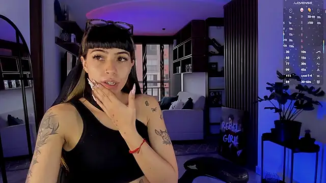 Saraa Desiree online show from February 10, 2026, 8:57 pm