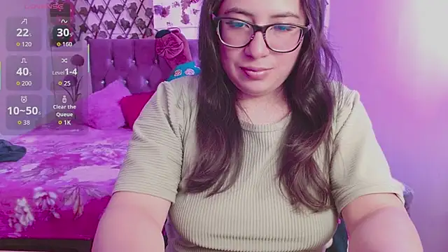 Anny  cute online show from September 22, 2025, 8:11 pm