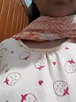 Snapshot of sexy-trisha1 chatting on November 6, 2025, 7:04 pm sexy-trisha1 online show from November 6, 2025, 7:04 pm