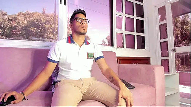 ETHAN DRAVEN online show from September 13, 2025, 6:40 pm