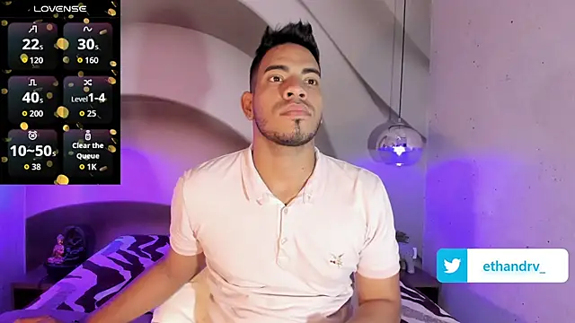 Snapshot of ETHAN_DRAVEN chatting on October 22, 2025, 7:46 pm ETHAN DRAVEN online show from October 22, 2025, 7:46 pm