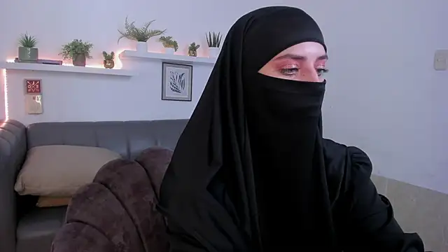 Snapshot of salma_arabicc chatting on May 7, 2026, 4:18 am salma arabicc online show from May 7, 2026, 4:18 am