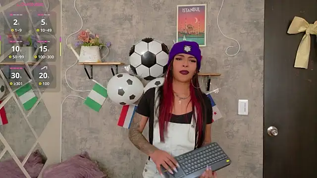 Snapshot of Devil_AliceXo chatting on June 22, 2026, 8:39 pm Devil AliceXo online show from June 22, 2026, 8:39 pm