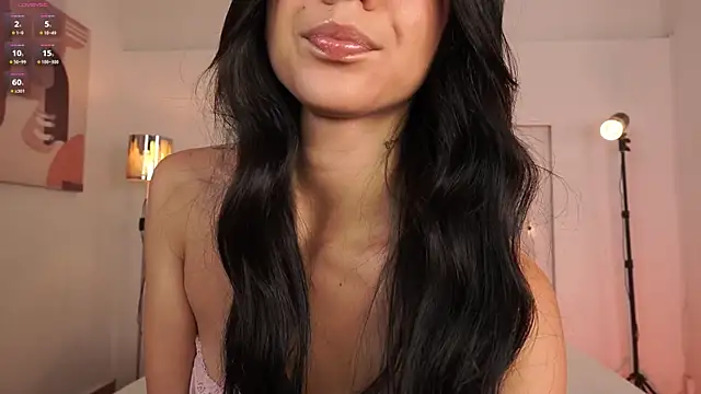 alison222  online show from September 11, 2025, 8:20 pm