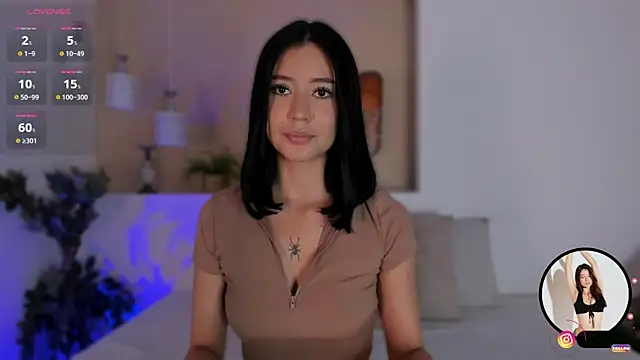 alison222  online show from October 27, 2025, 7:51 pm