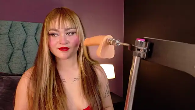 Snapshot of lillyrossee chatting on September 10, 2025, 7:14 pm lillyrossee online show from September 10, 2025, 7:14 pm