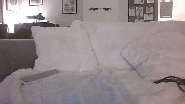 Valentinette online show from January 10, 2026, 9:05 pm