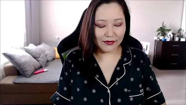 LisaAsianFlower online show from March 13, 2025, 5:11 am