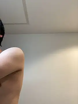 Snapshot of waka3232 chatting on September 9, 2025, 12:54 am waka3232 online show from September 9, 2025, 12:54 am