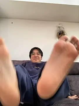 Snapshot of waka3232 chatting on November 6, 2025, 1:39 am waka3232 online show from November 6, 2025, 1:39 am